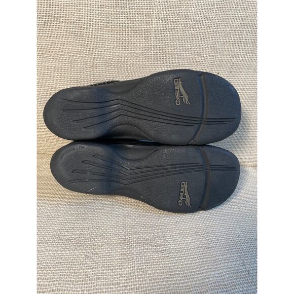 Dansko KENZIE Clogs, Warm Knit uppers, Black Leather, Ladies Size 42, (12) - Picture 9 of 9